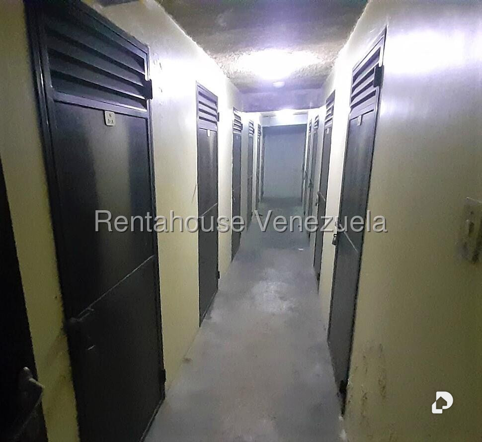 Apartamento en Las Esmeraldas, Caracas – 23