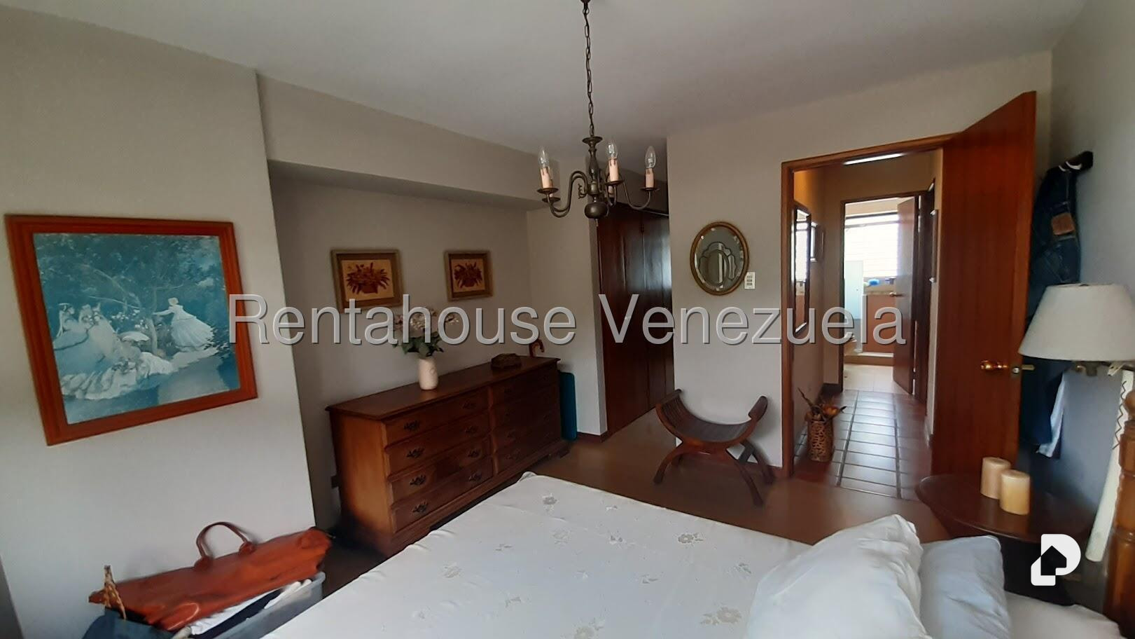 Apartamento en Las Esmeraldas, Caracas – 15