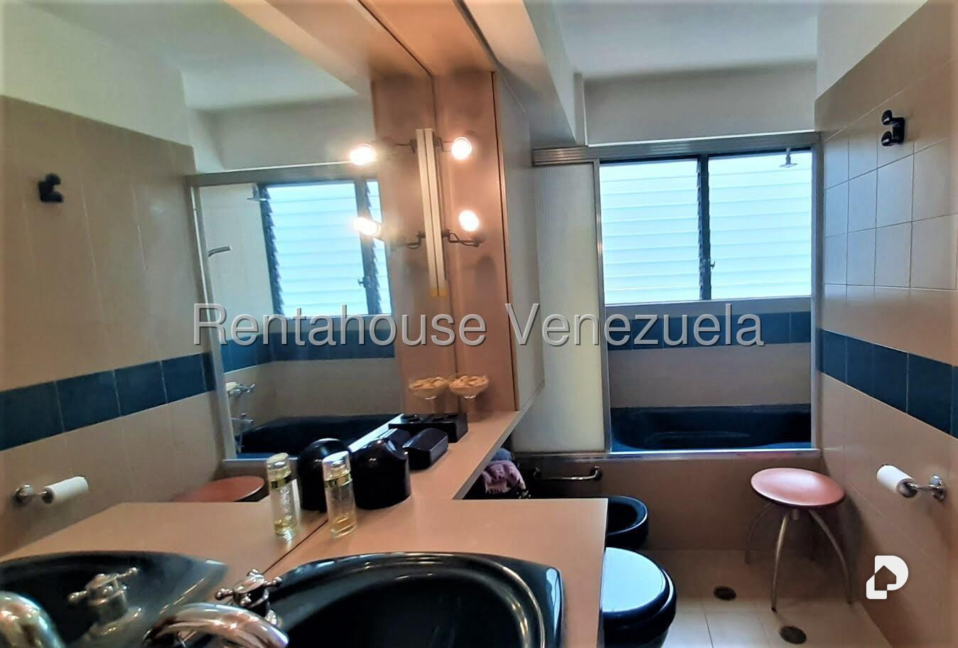 Apartamento en Las Esmeraldas, Caracas – 17