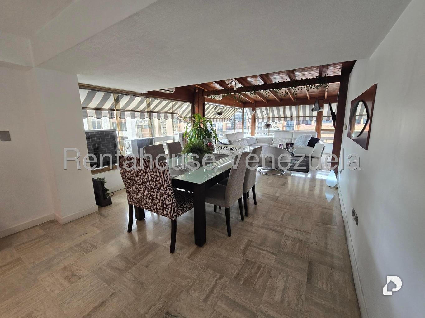 Apartamento en El Rosal, Caracas – 4
