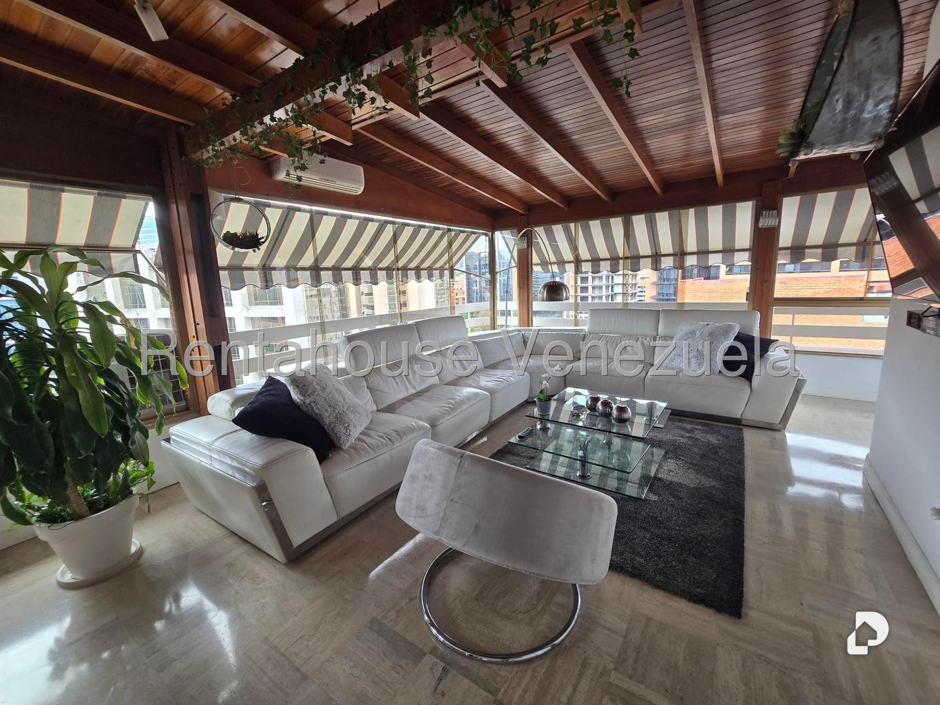 Apartamento en El Rosal, Caracas – 3