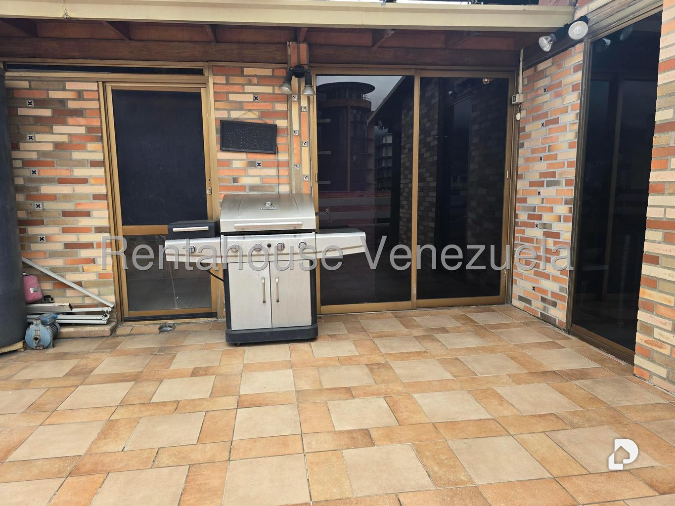 Apartamento en El Rosal, Caracas – 22
