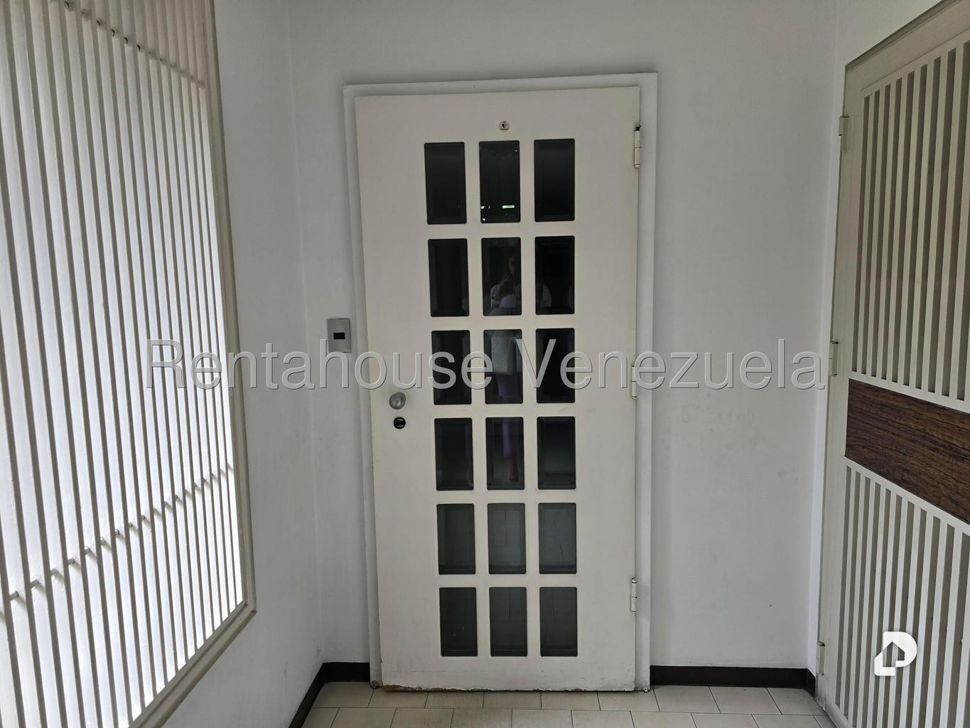 Apartamento en El Rosal, Caracas – 2