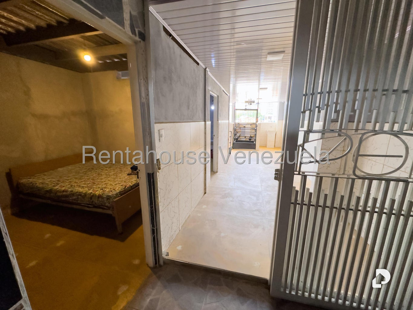 Casa en Catia, Caracas – 25