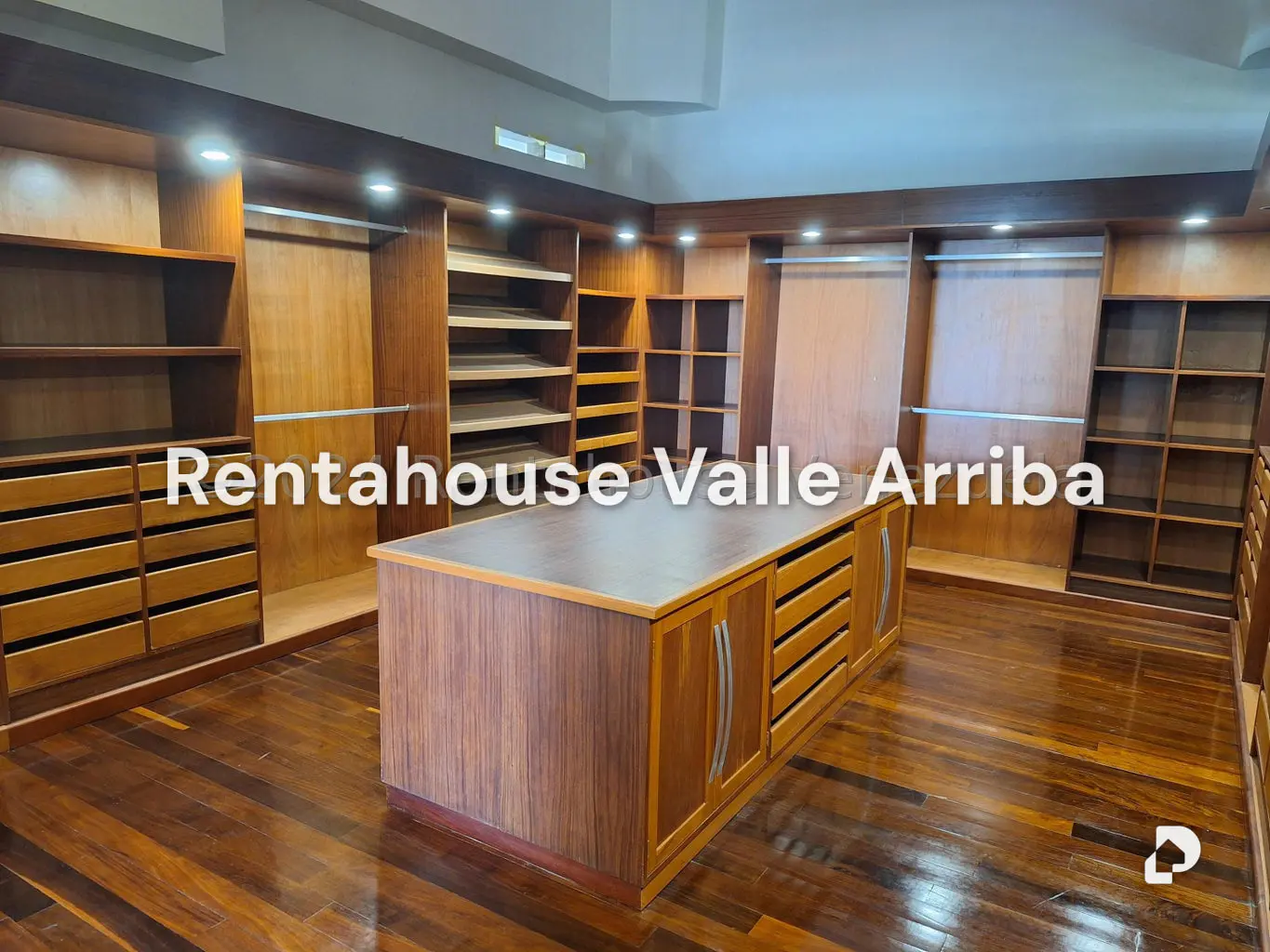 Casa en La Lagunita Country Club, Caracas – 22