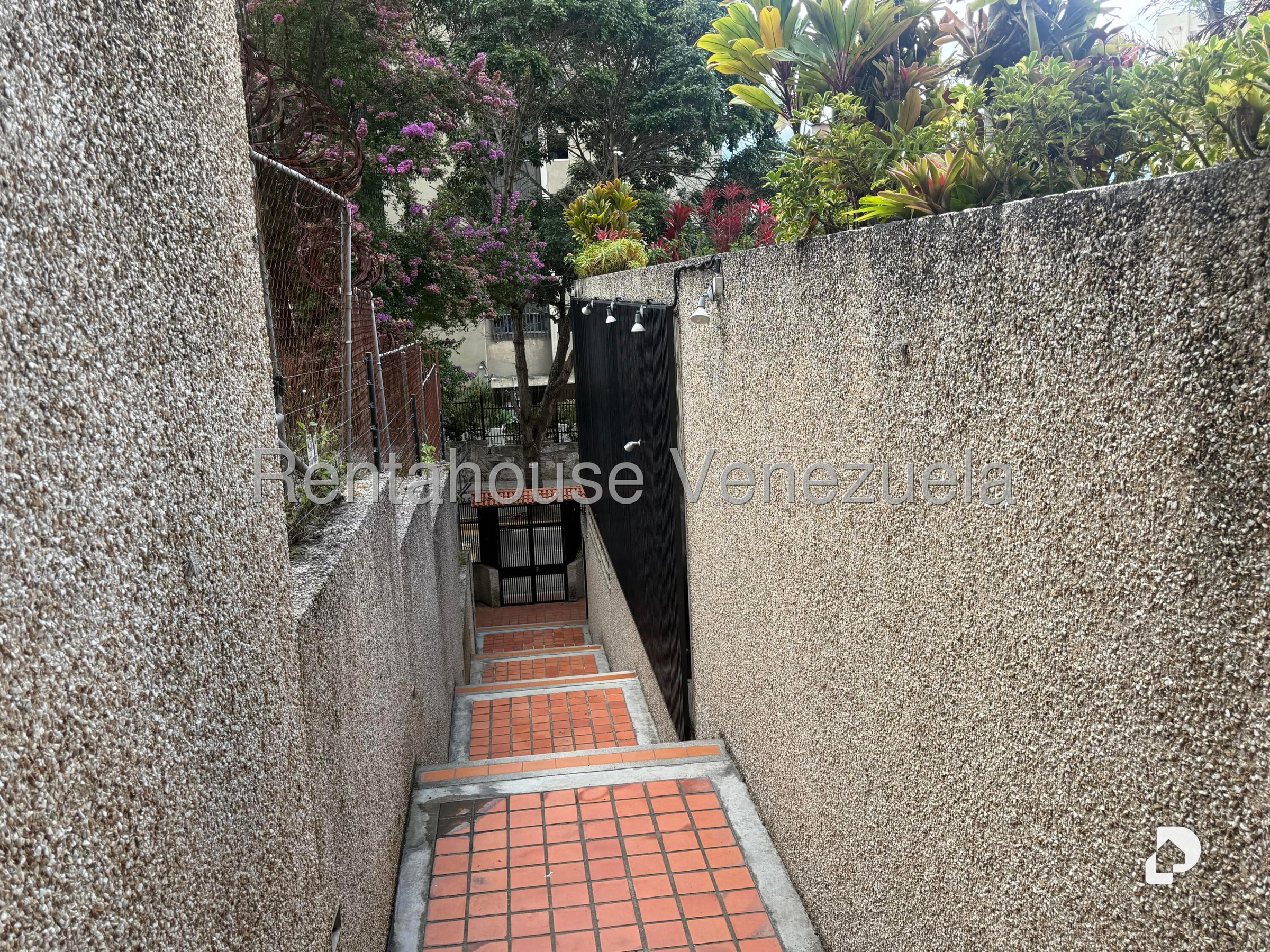 Apartamento en Los Naranjos (del Cafetal), Caracas – 30