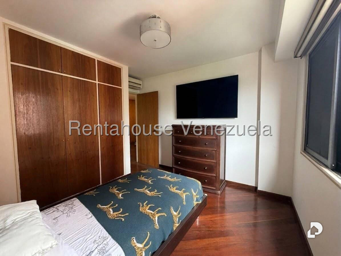 Apartamento en El Rosal, Caracas – 11
