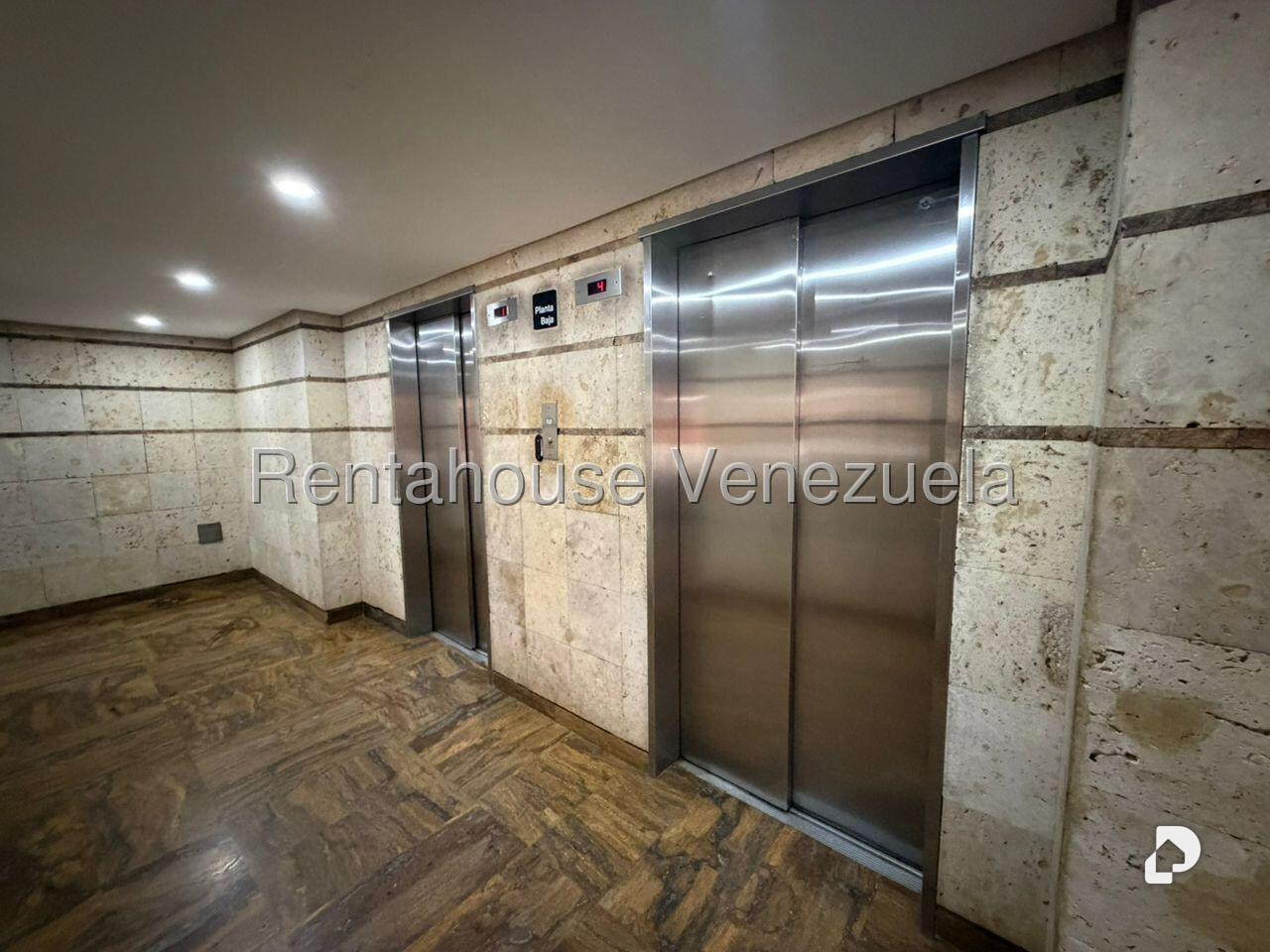 Apartamento en El Rosal, Caracas – 28