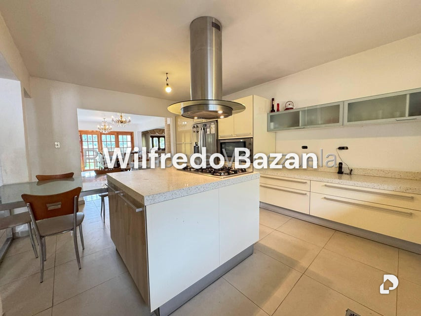 House in Santa Paula, Caracas – 9