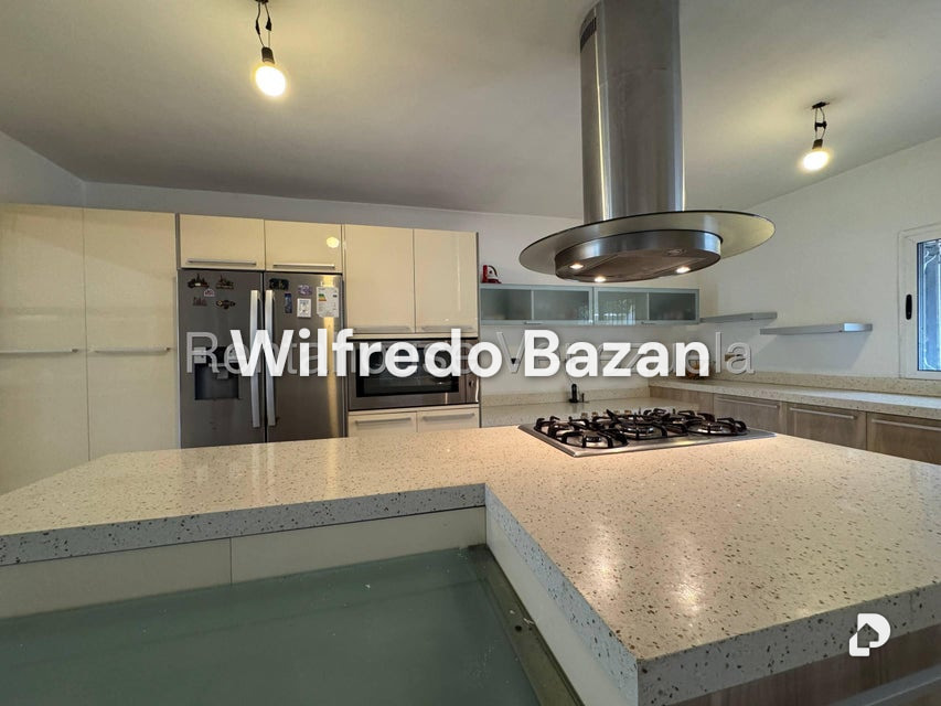 House in Santa Paula, Caracas – 10