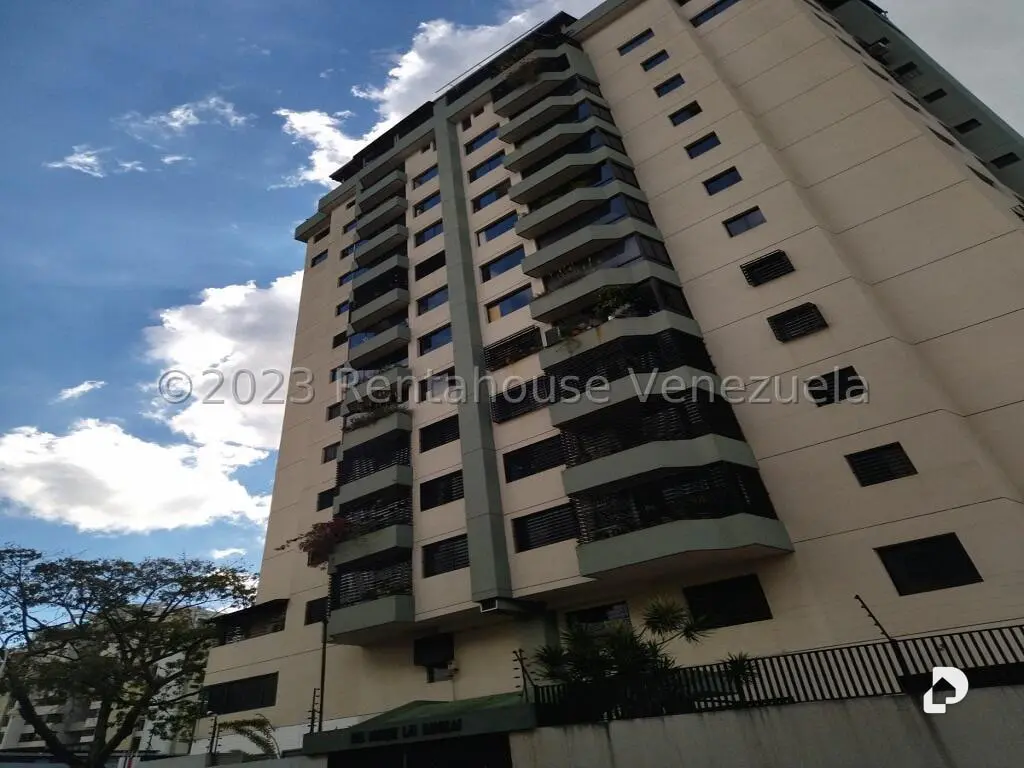 Apartamento en Los Rosales, Caracas – 1