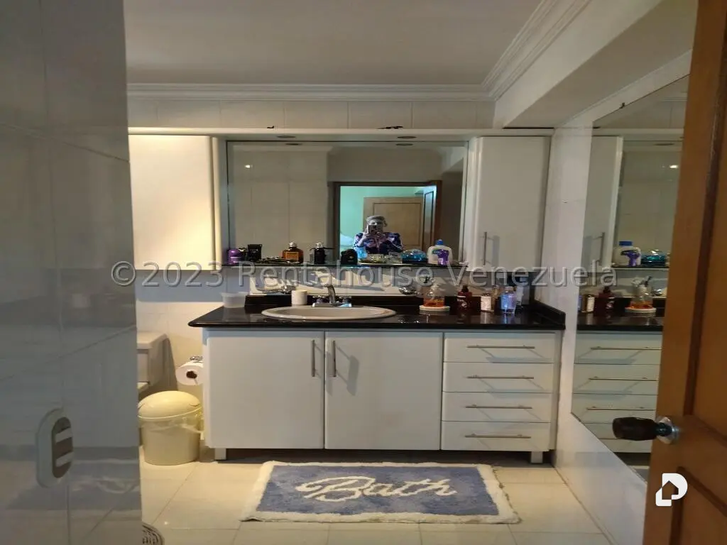 Apartamento en Los Rosales, Caracas – 17