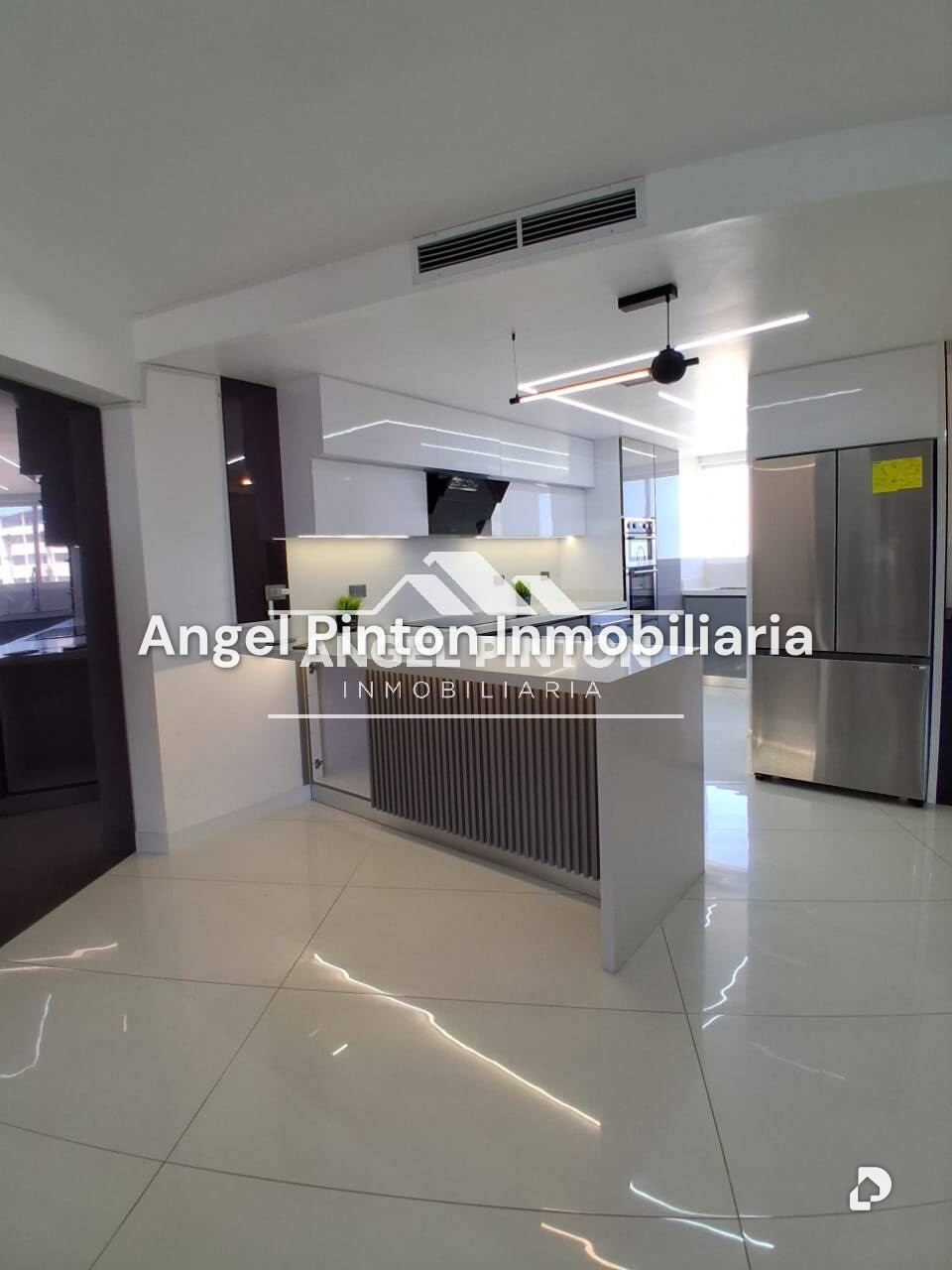 Apartamento en Cerro El Morro, Lechería – 1