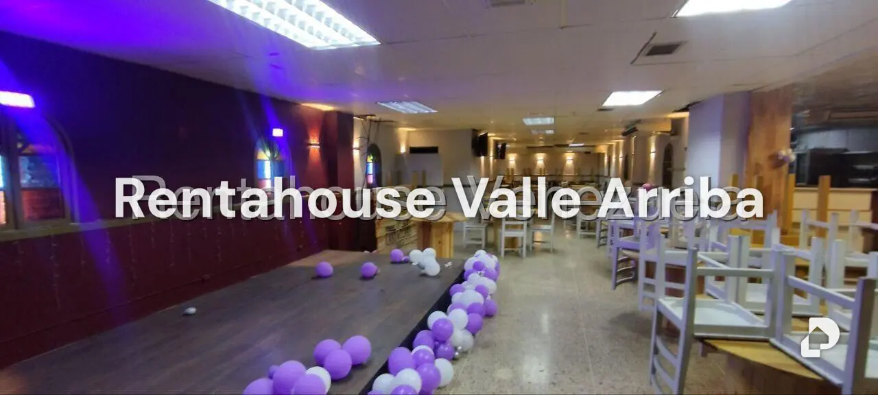 Local comercial en La Urbina, Caracas – 8