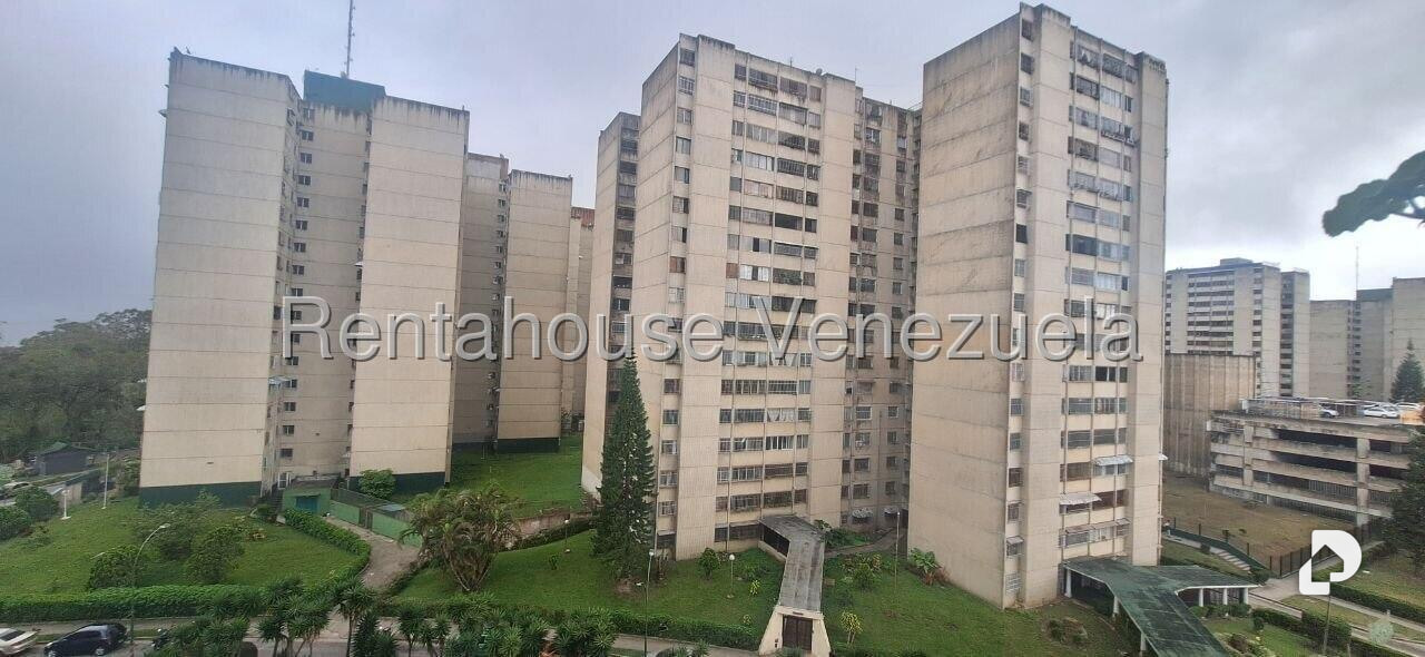 Apartamento en La Rosaleda, San Antonio de Los Altos – 4