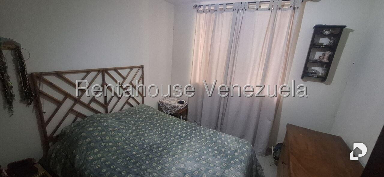 Apartamento en La Rosaleda, San Antonio de Los Altos – 13