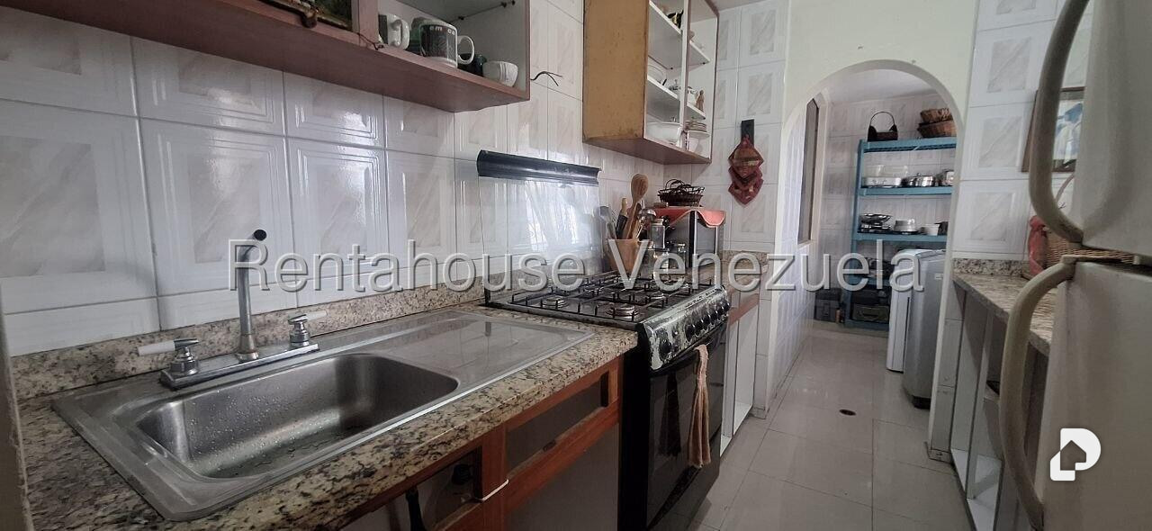 Apartamento en La Rosaleda, San Antonio de Los Altos – 6