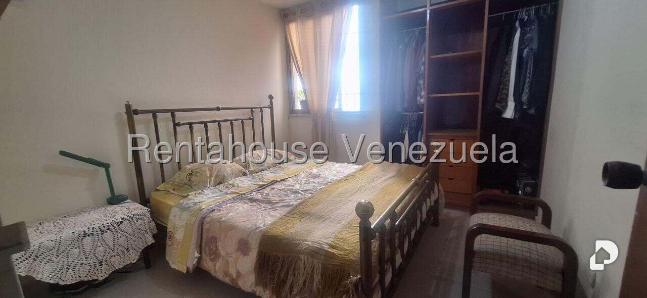 Apartamento en La Rosaleda, San Antonio de Los Altos – 10