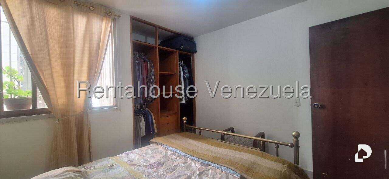 Apartamento en La Rosaleda, San Antonio de Los Altos – 11