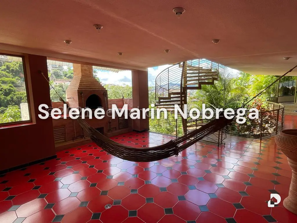 Casa en Colinas de Santa Mónica, Caracas – 28