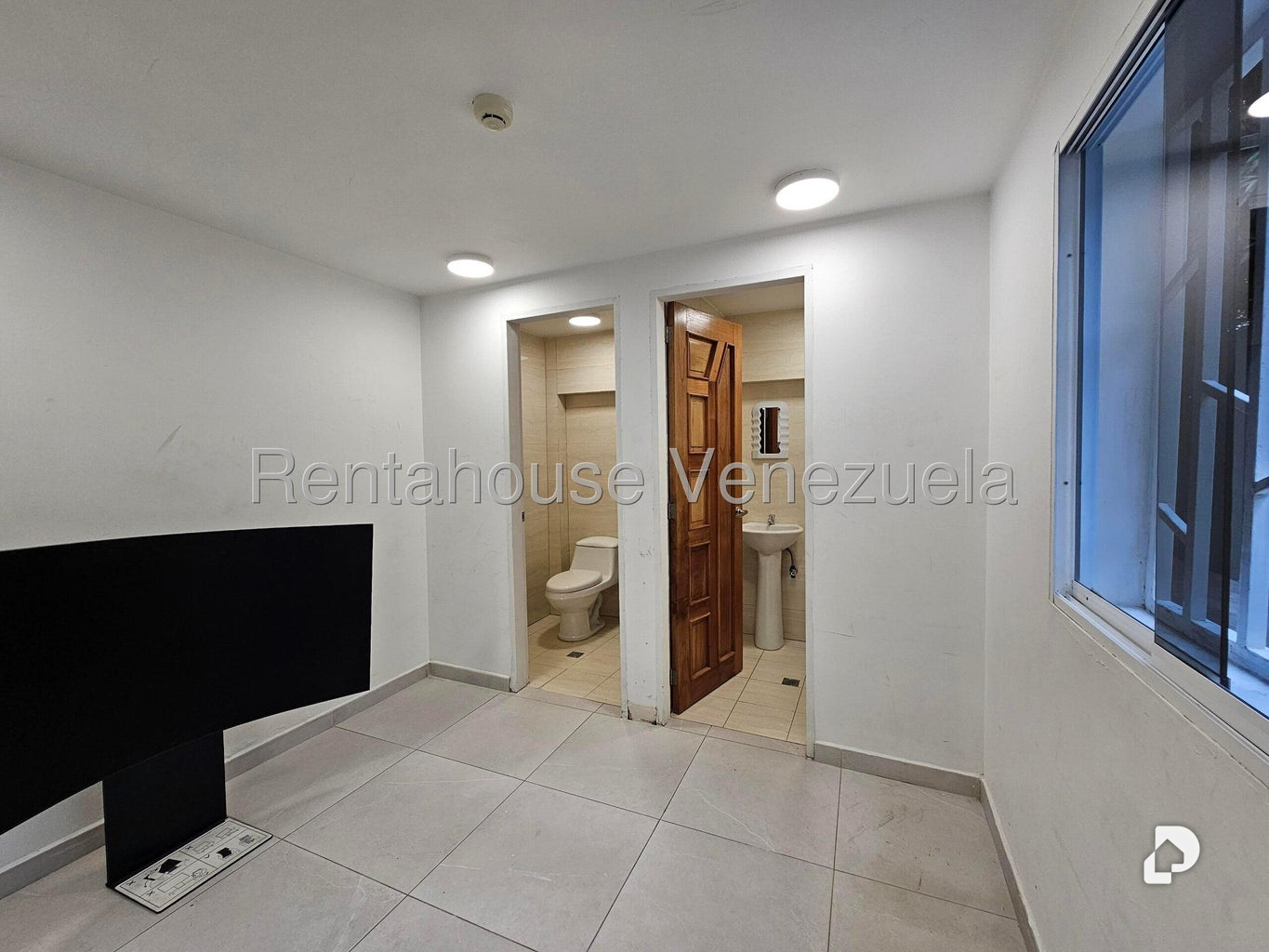 Local comercial en Santa Eduvigis, Caracas – 11