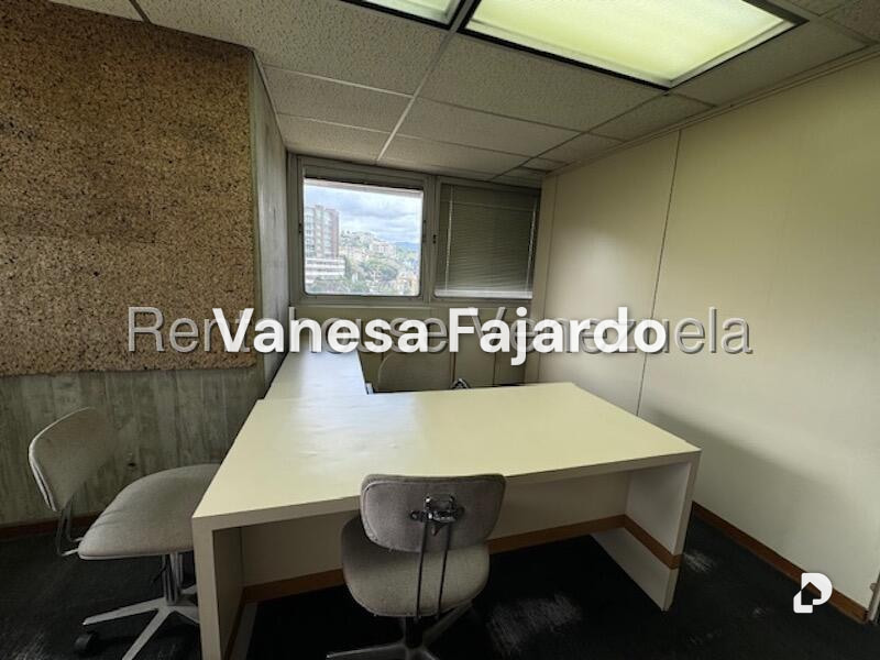Oficina en Chuao, Caracas – 8