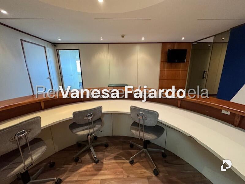 Oficina en Chuao, Caracas – 12