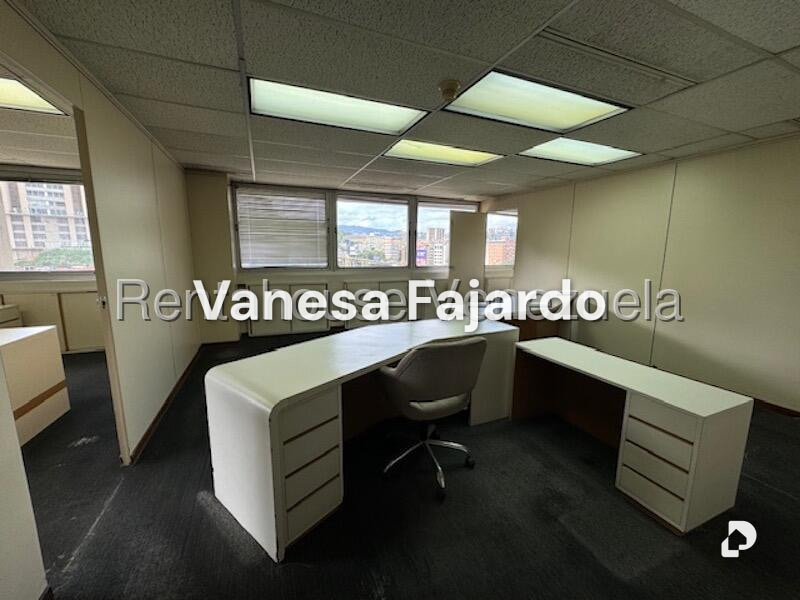 Oficina en Chuao, Caracas – 21