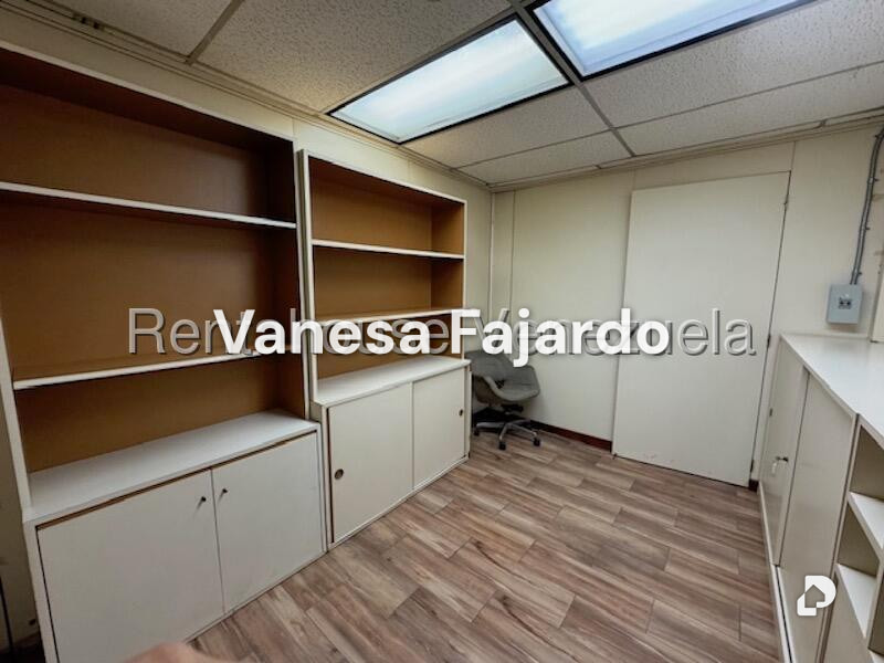 Oficina en Chuao, Caracas – 15