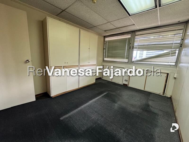 Oficina en Chuao, Caracas – 19