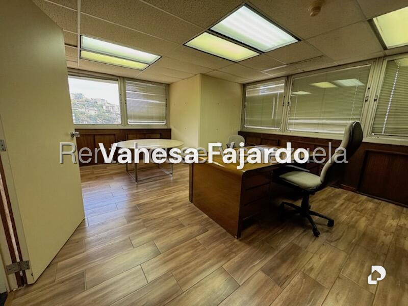 Oficina en Chuao, Caracas – 7