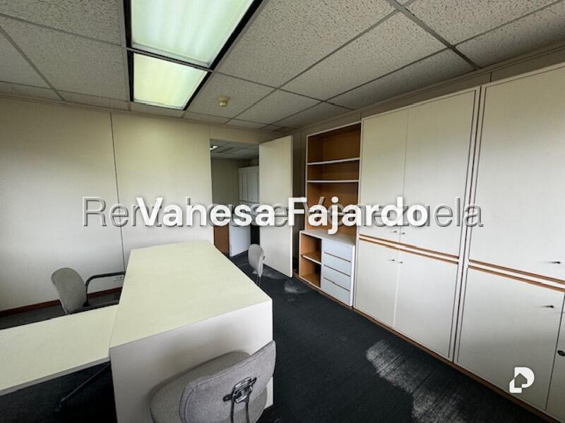 Oficina en Chuao, Caracas – 25