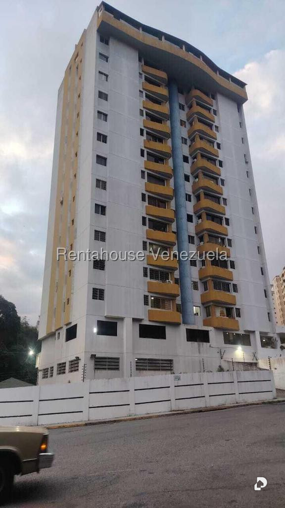 Apartamento en Lomas del Avila, Caracas – 1