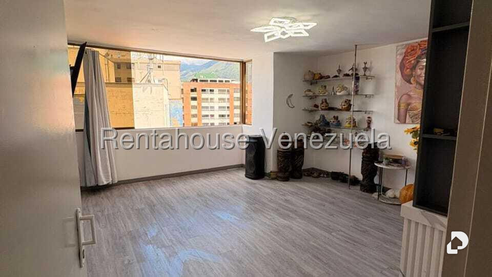 Apartamento en Lomas del Avila, Caracas – 2