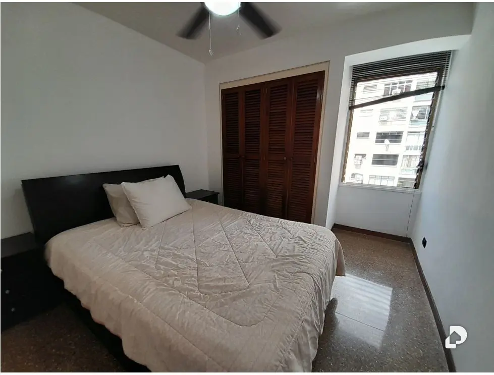 Apartamento en Los Palos Grandes, Caracas – 13