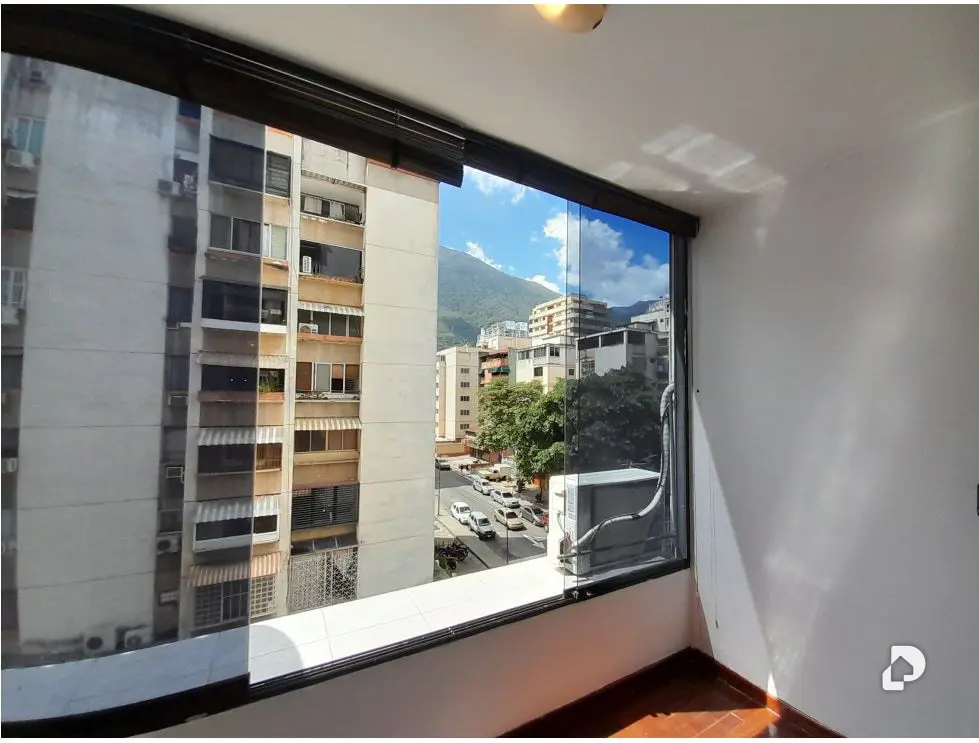 Apartamento en Los Palos Grandes, Caracas – 7