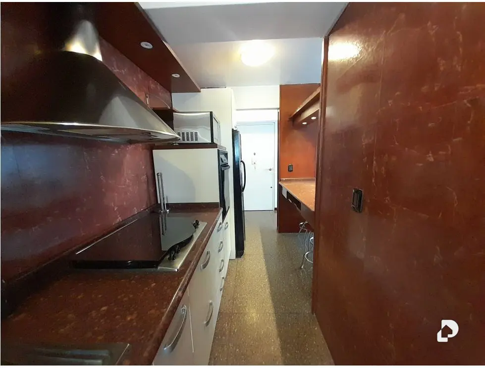 Apartamento en Los Palos Grandes, Caracas – 11