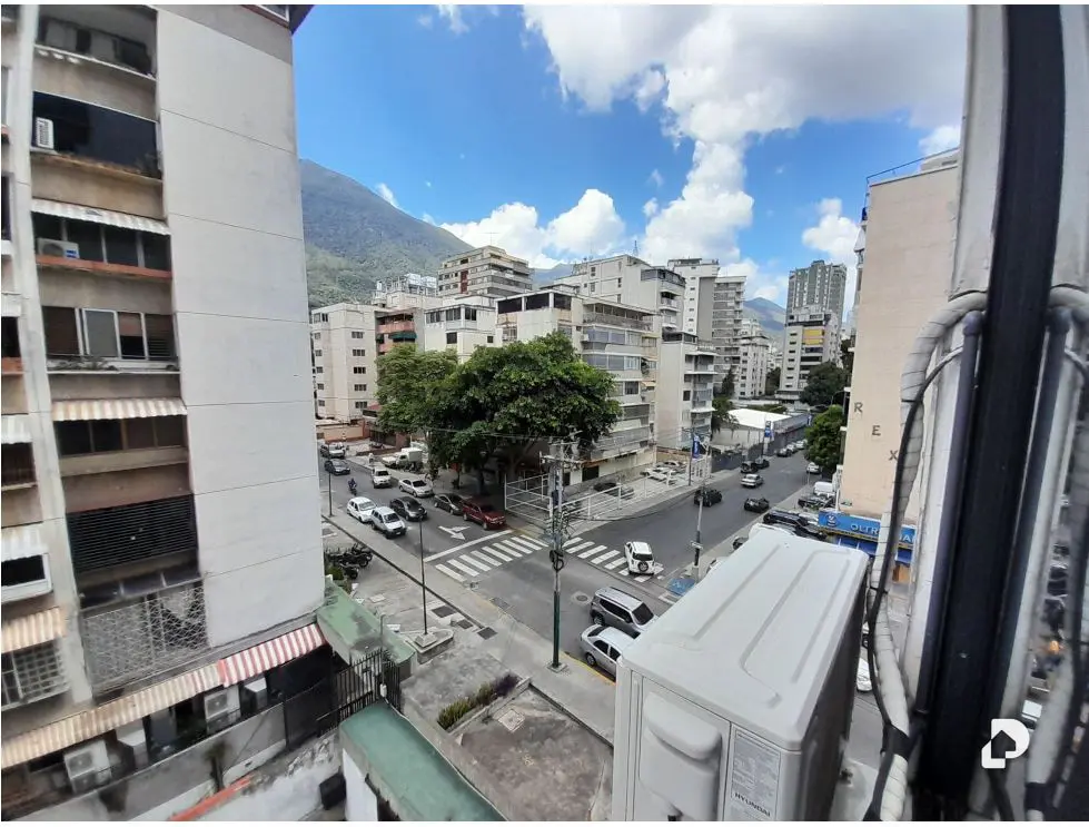 Apartamento en Los Palos Grandes, Caracas – 4