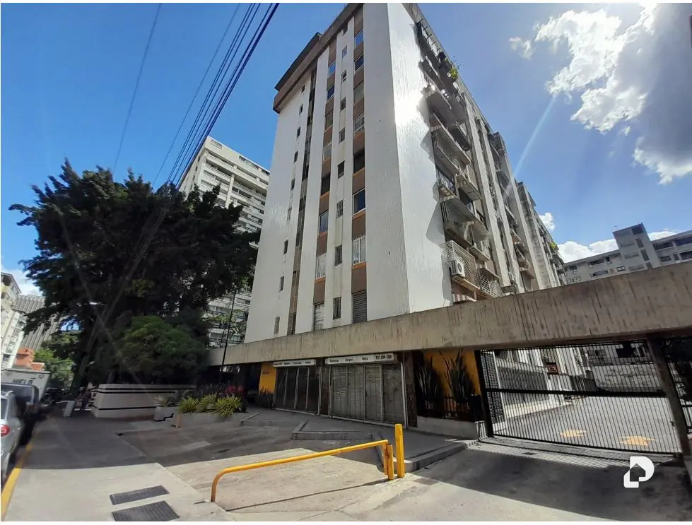 Apartamento en Los Palos Grandes, Caracas – 22