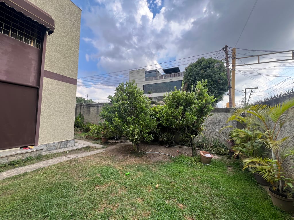 Casa en Altamira, Caracas - 1