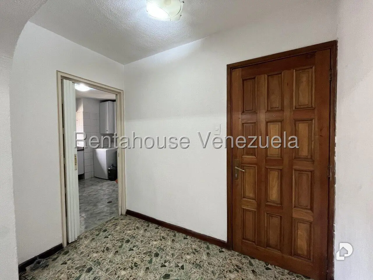 Apartamento en El Paraíso, Caracas – 24