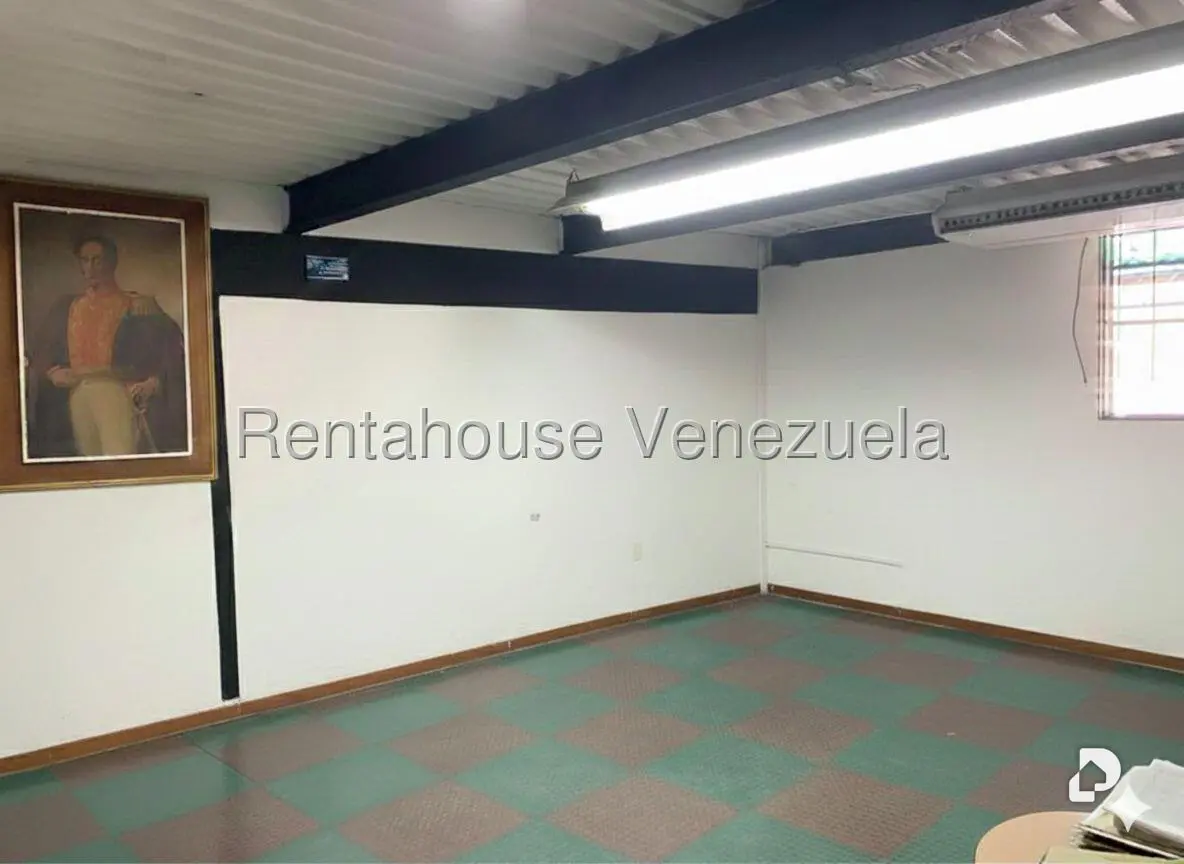 Terreno en Boleíta Sur, Caracas – 12