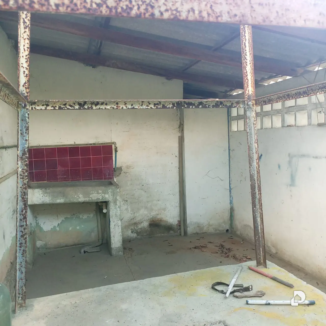 Terreno en Av. Gran Mariscal, Cumaná – 27