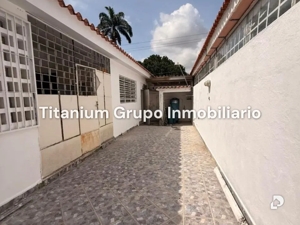 Casa en Parroquia Urbana San José, Valencia – 3