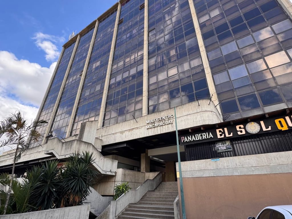 Oficina en Macaracuay, Caracas - 1
