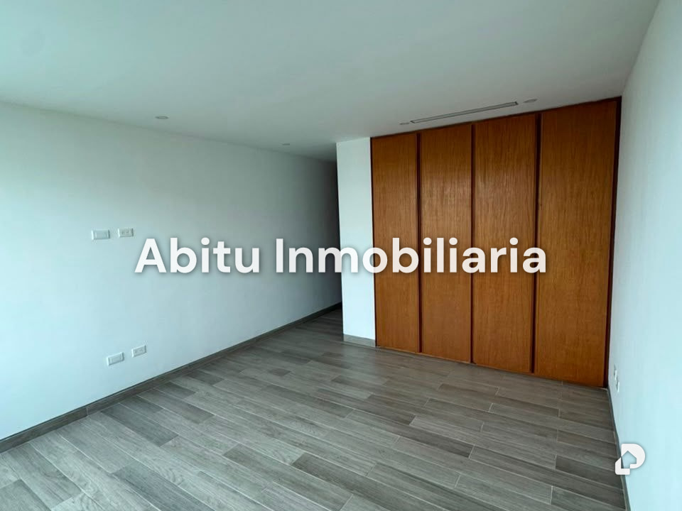 Apartamento en Los Chorros, Caracas – 12