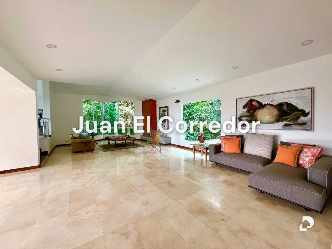 Casa en Alto Hatillo, Caracas – 8