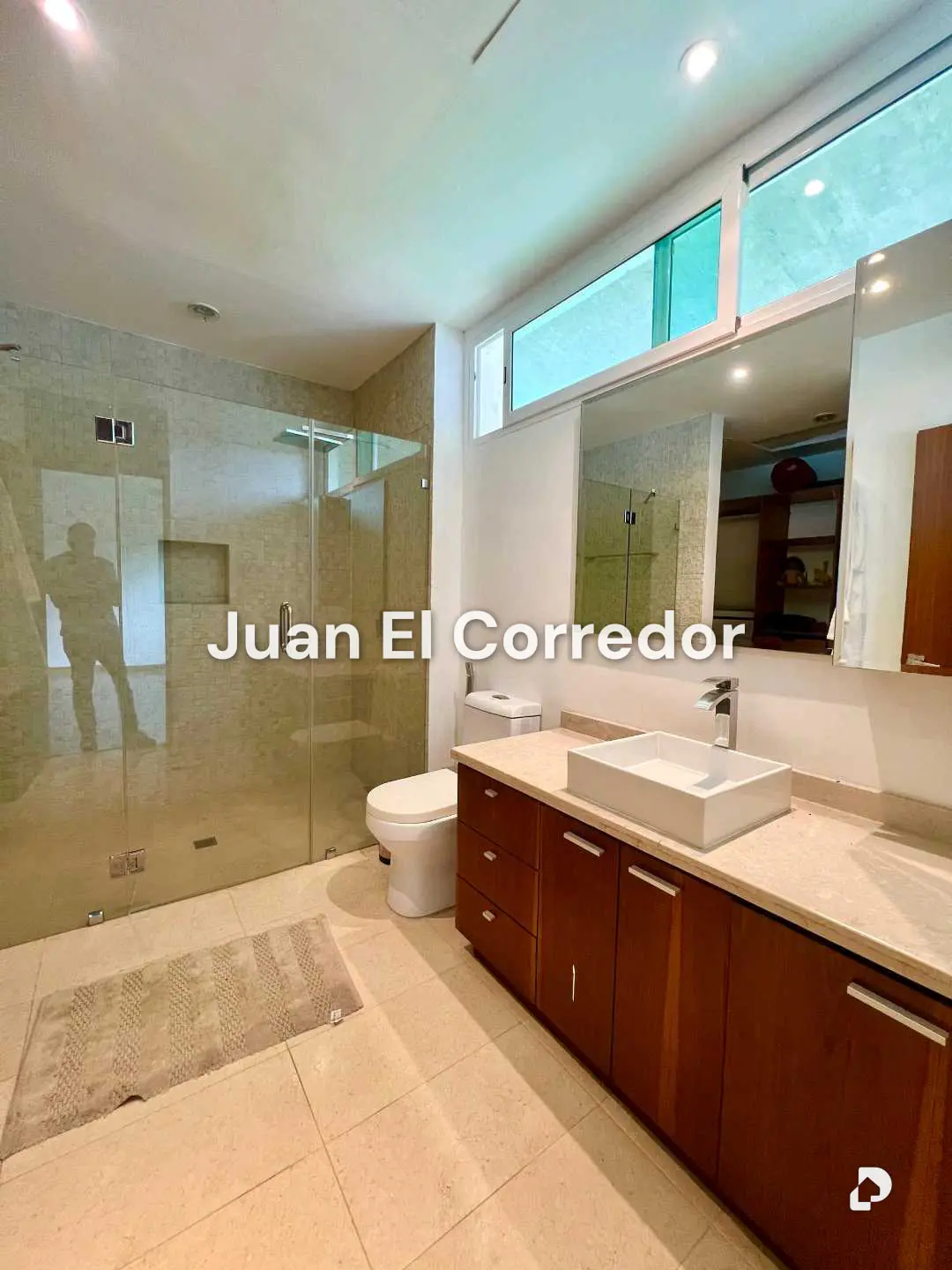 Casa en Alto Hatillo, Caracas – 18