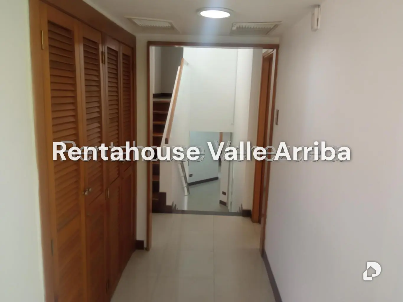 Apartamento en Las Mercedes, Caracas – 24