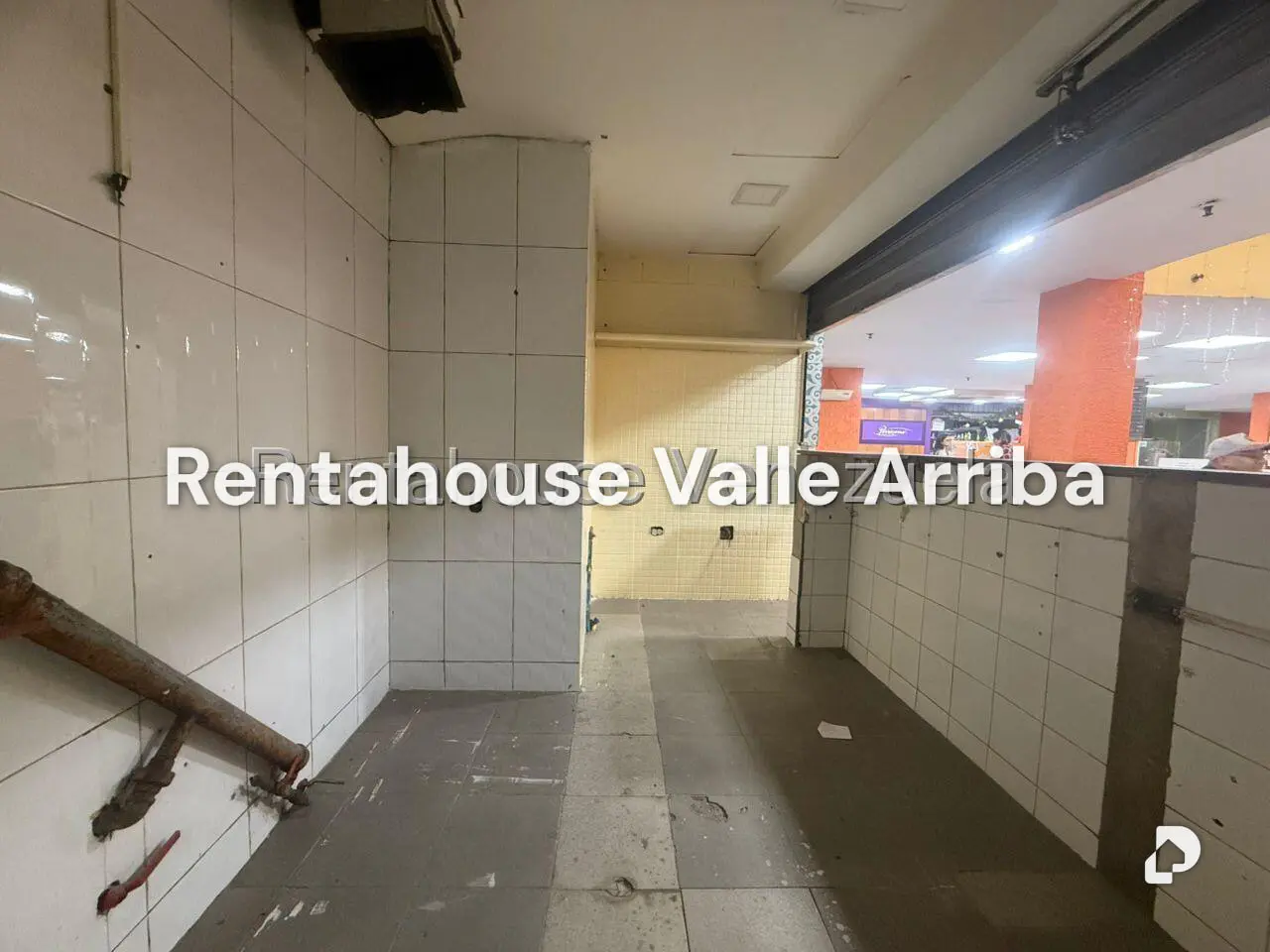 Local comercial en Parroquia La Candelaria, Caracas – 5